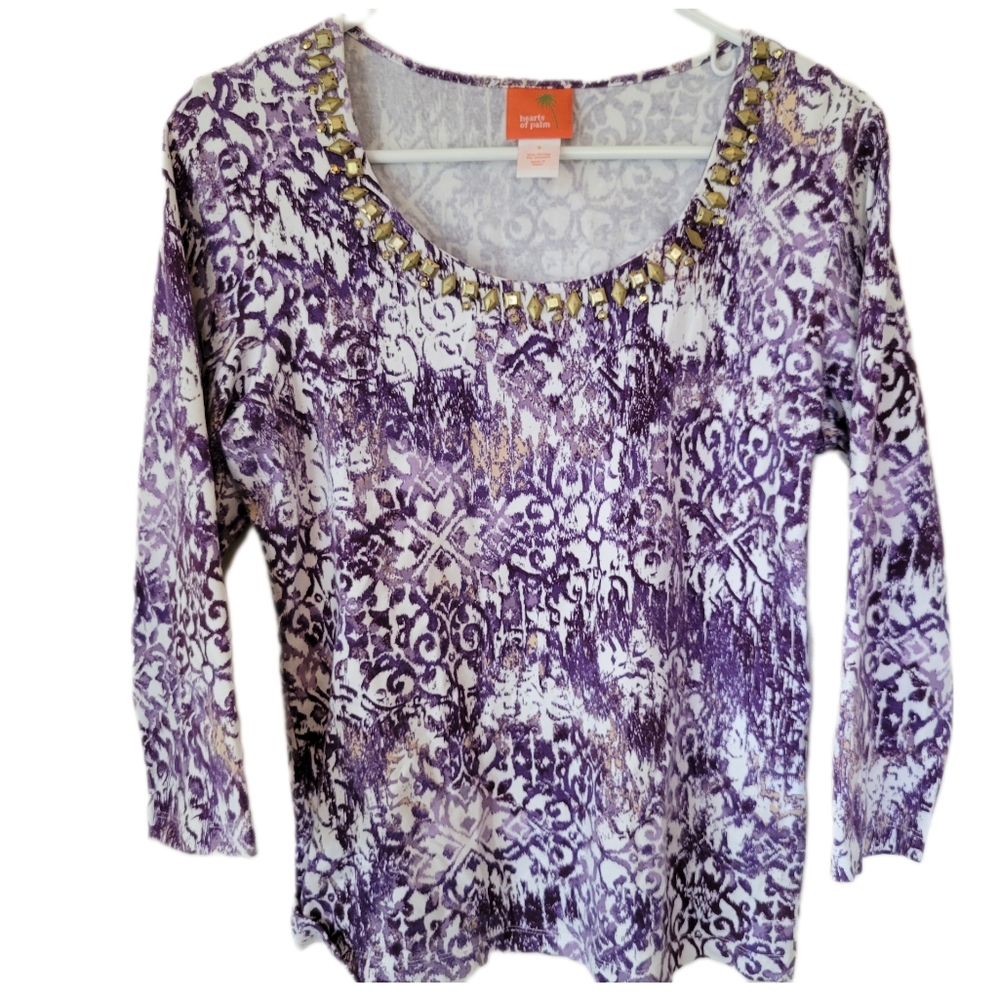 Hearts of Palm Small Purple and White 3/4 Sleeve Gold Neck Detail